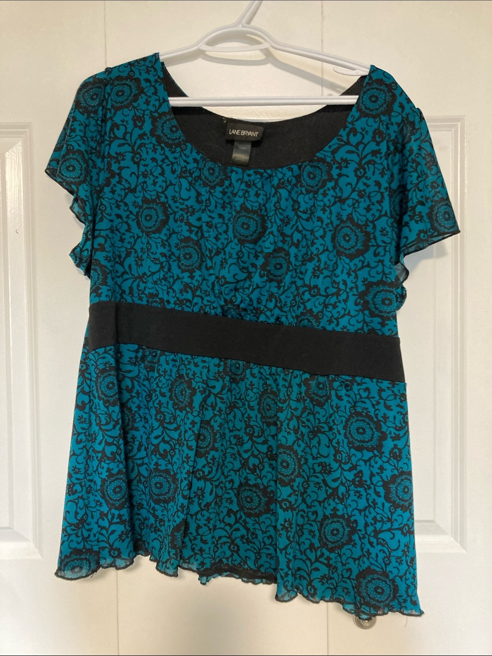Lane Bryant Teal Floral Short-Sleeve Scoop Neck Blouse with Black Waistband